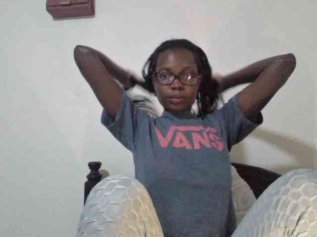petitehotgirl webcam