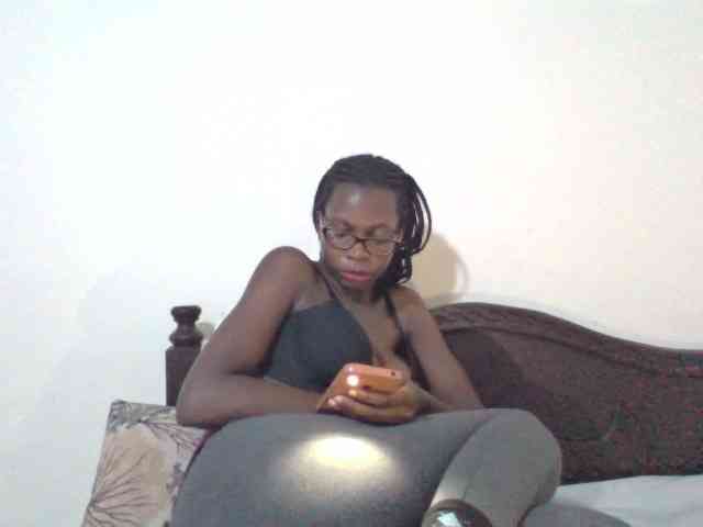 petitehotgirl webcam