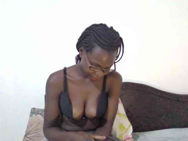 petitehotgirl webcam