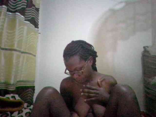 petitehotgirl webcam