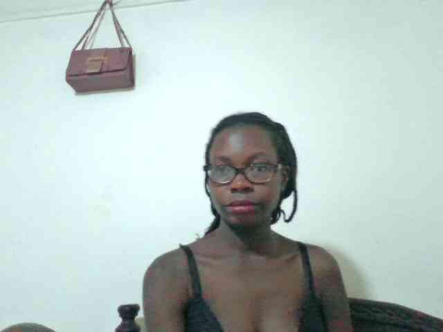 petitehotgirl webcam