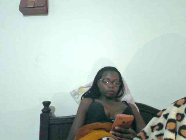 petitehotgirl webcam