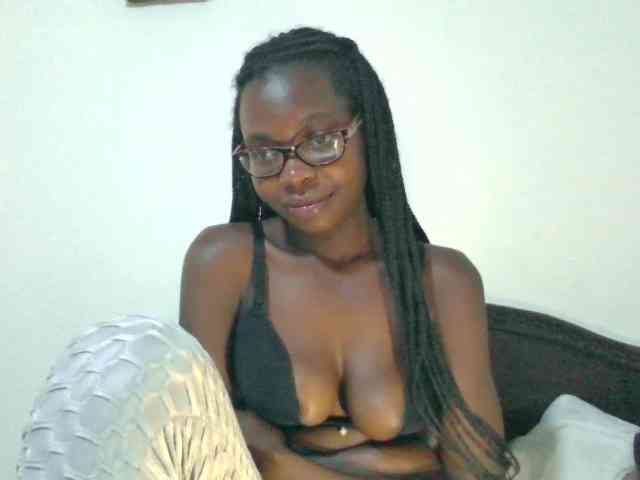 petitehotgirl webcam