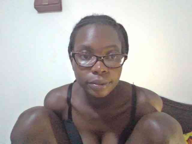petitehotgirl webcam