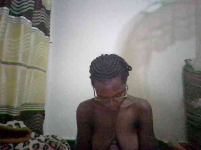petitehotgirl webcam