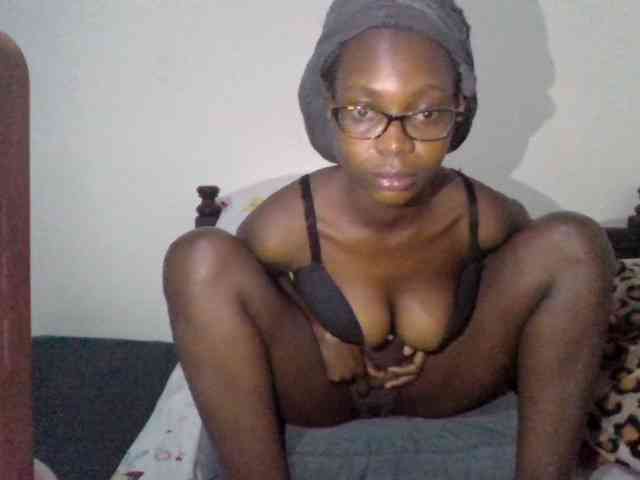 petitehotgirl webcam