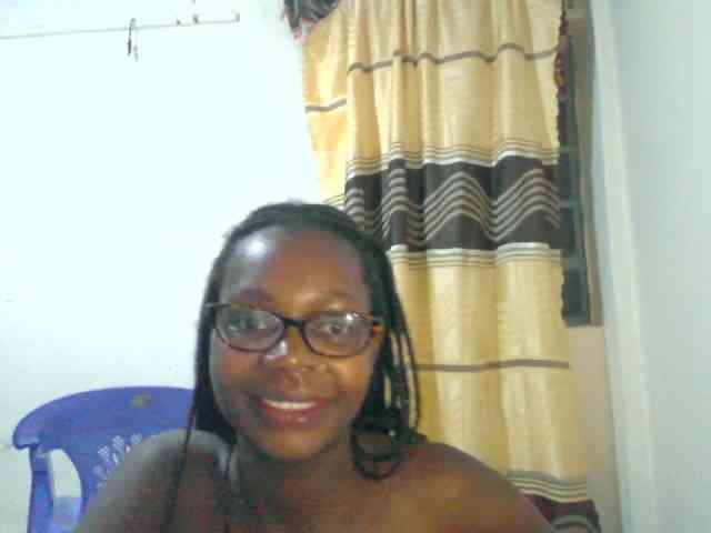 petitehotgirl webcam