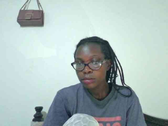 petitehotgirl webcam