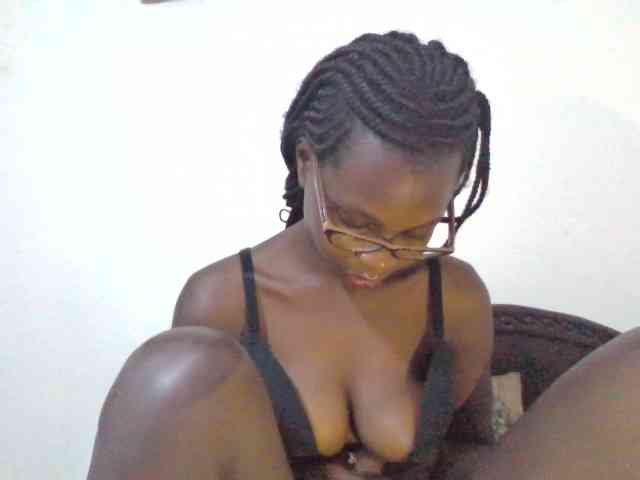 petitehotgirl webcam