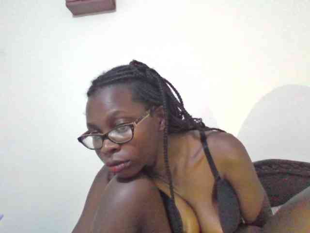 petitehotgirl webcam