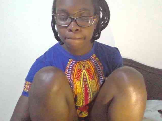 petitehotgirl webcam