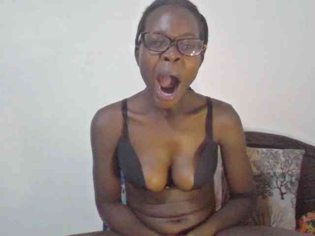 petitehotgirl webcam