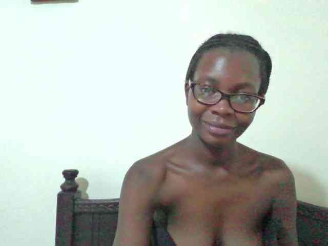 petitehotgirl webcam