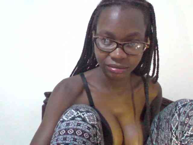 petitehotgirl webcam