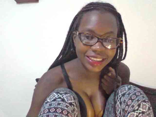 petitehotgirl webcam