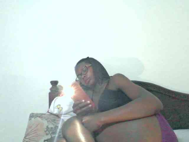 petitehotgirl webcam