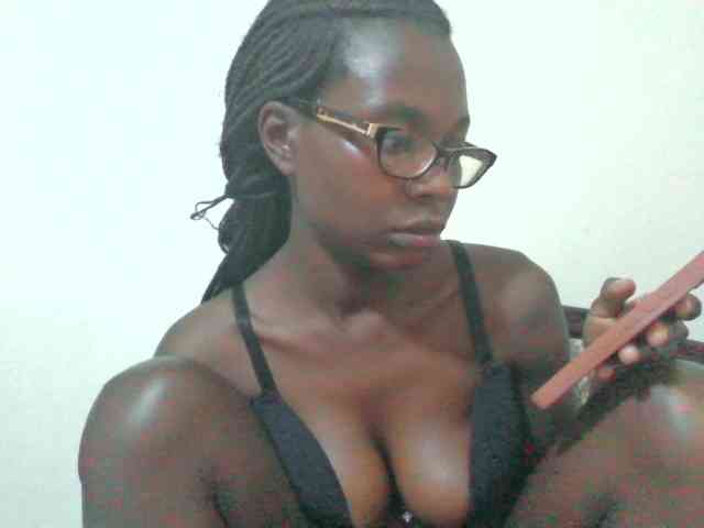 petitehotgirl webcam