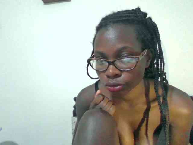 petitehotgirl webcam