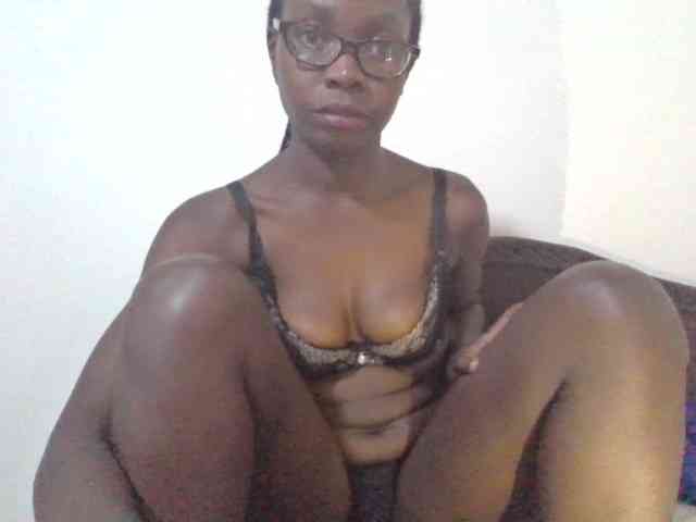 petitehotgirl webcam
