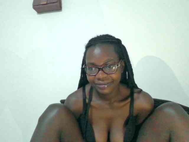 petitehotgirl webcam