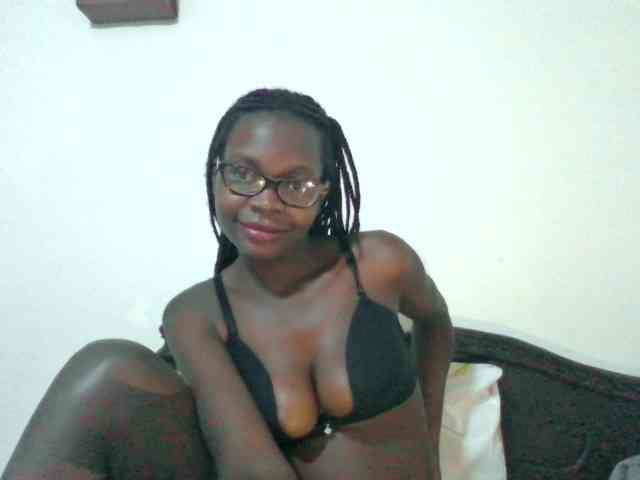 petitehotgirl webcam