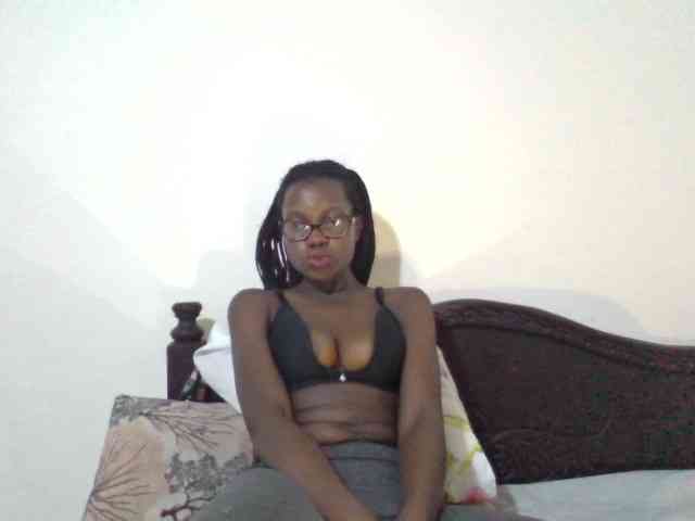 petitehotgirl webcam