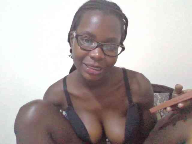 petitehotgirl webcam