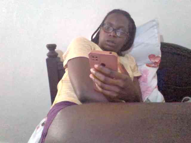 petitehotgirl webcam