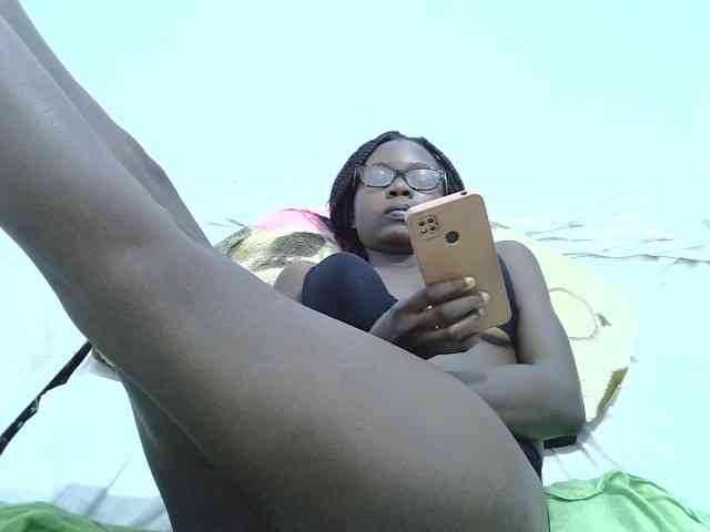 petitehotgirl