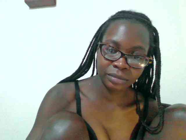 petitehotgirl webcam
