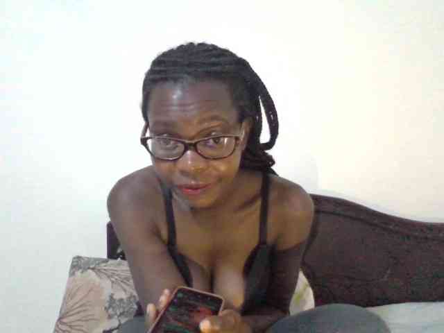 petitehotgirl webcam