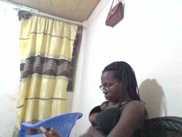 petitehotgirl webcam