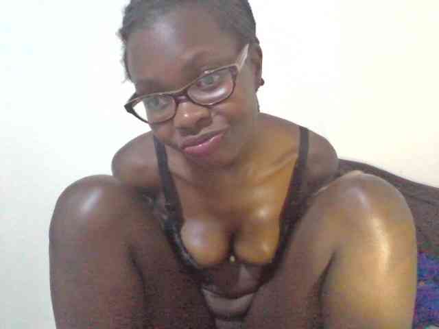 petitehotgirl webcam