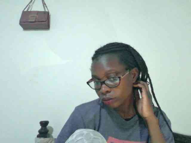 petitehotgirl webcam