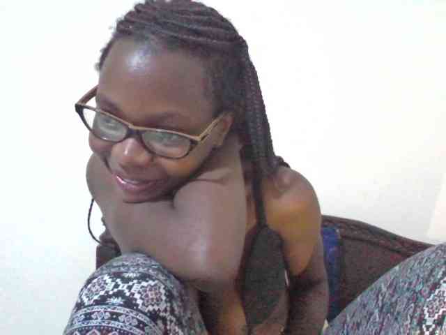 petitehotgirl webcam