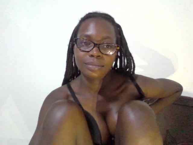 petitehotgirl webcam