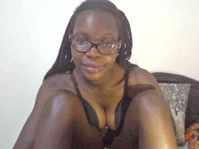 petitehotgirl webcam