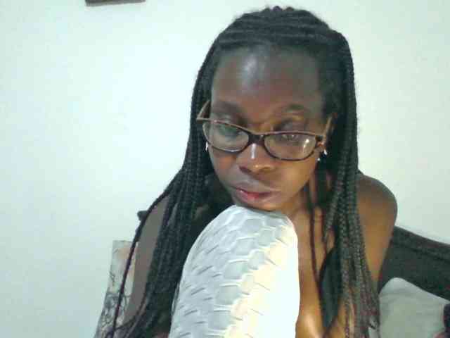 petitehotgirl webcam