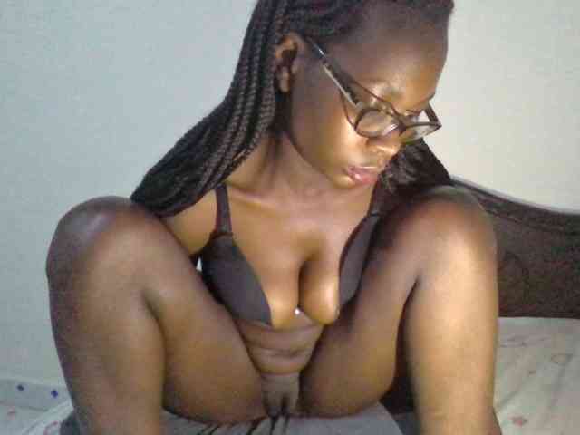 petitehotgirl webcam