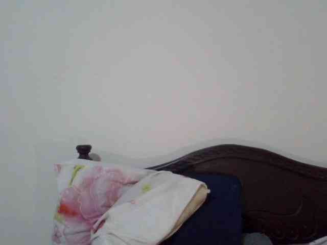 petitehotgirl webcam