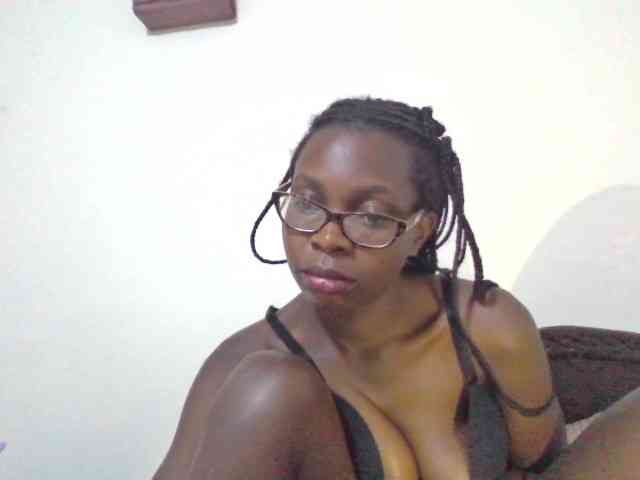petitehotgirl webcam