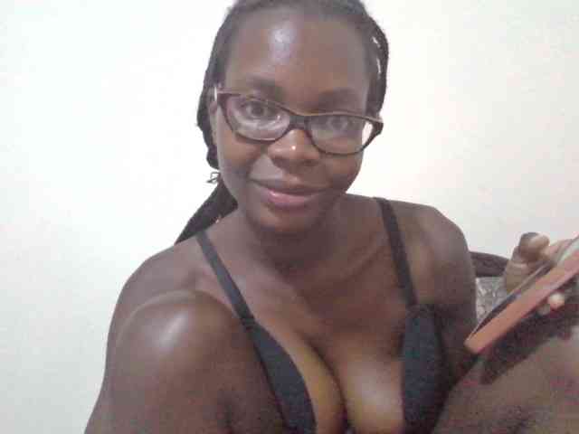 petitehotgirl webcam