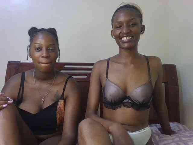 Luckycharmss webcam