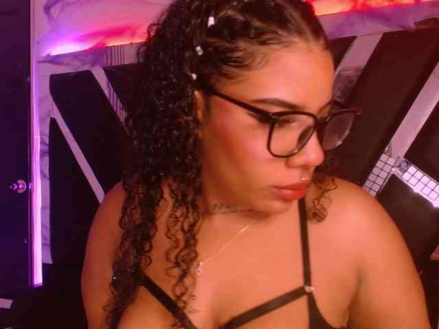 melanykhalifa webcam