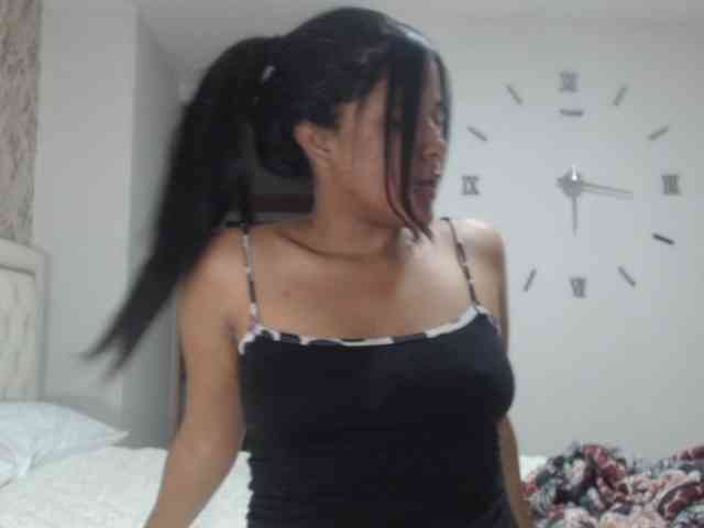 DarilysLatina webcam