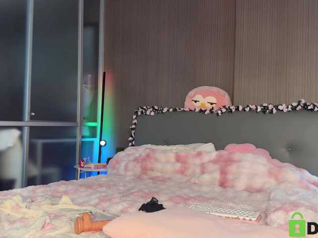 Sweet LizzyMeoww wants you to fuck her body now lizzyMeoww from BongaCams