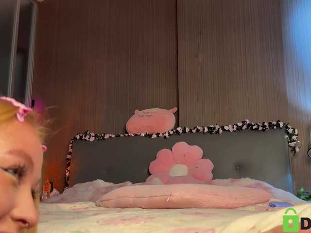 Sweet LizzyMeoww wants you to fuck her body now lizzyMeoww from BongaCams