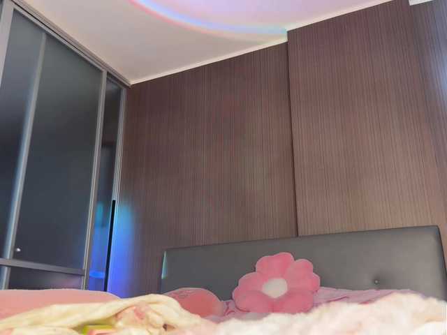 Lizzymeoww from BongaCams is Freechat