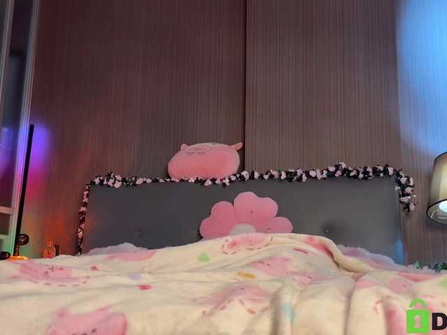 lizzyMeoww from BongaCams