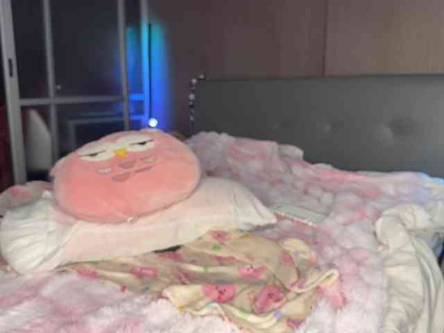 lizzyMeoww webcam